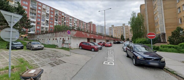 Prenájom garáže 14 m² v Ťahanovciach na Bukureštskej ulici
