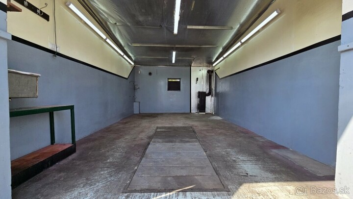 Samostatná garáž s montážnou jamou a pivnicou na predaj