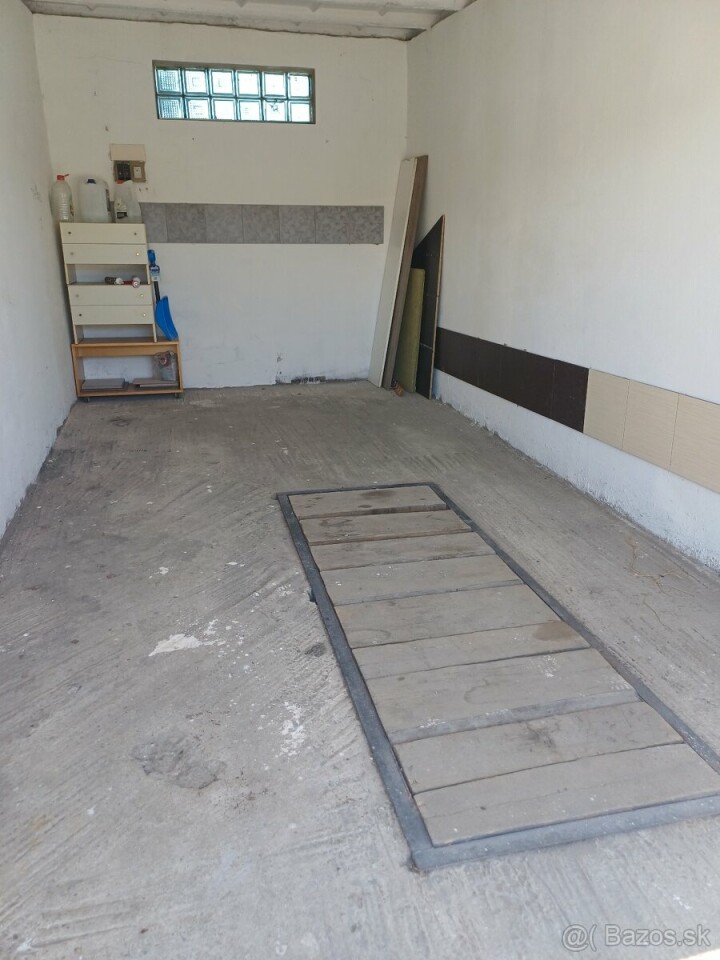 Garáž na prenájom v Novej Dubnici za 95€ mesačne