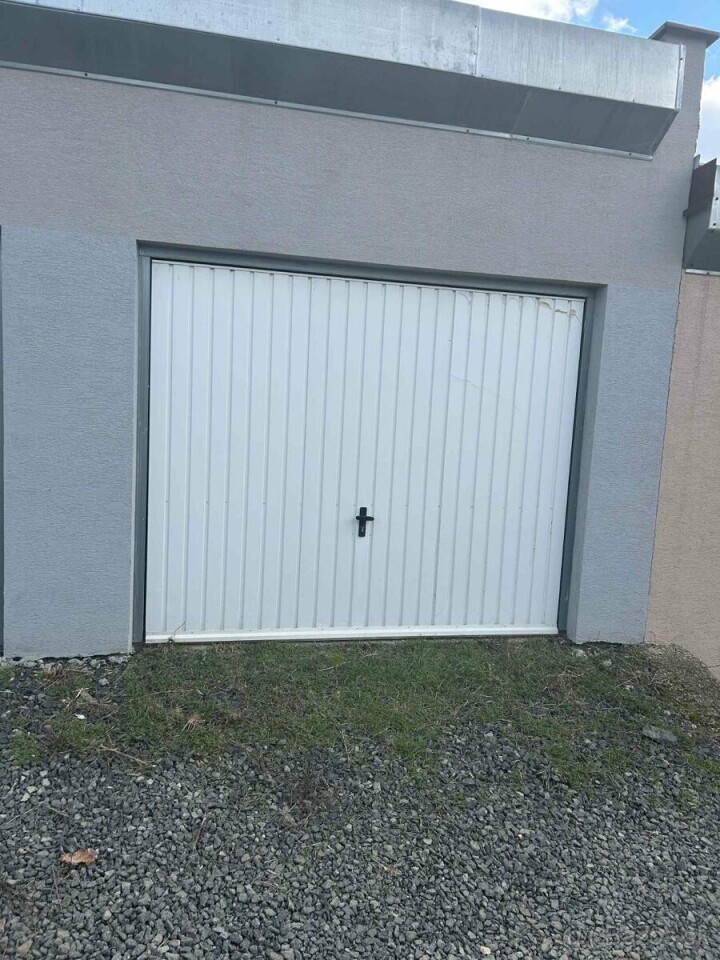 Garáž na prenájom na Lipníku, za Tescom