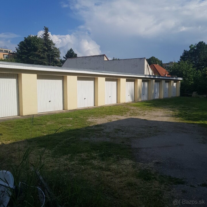 Prenájom garáže v uzavretom areáli v Piešťanoch