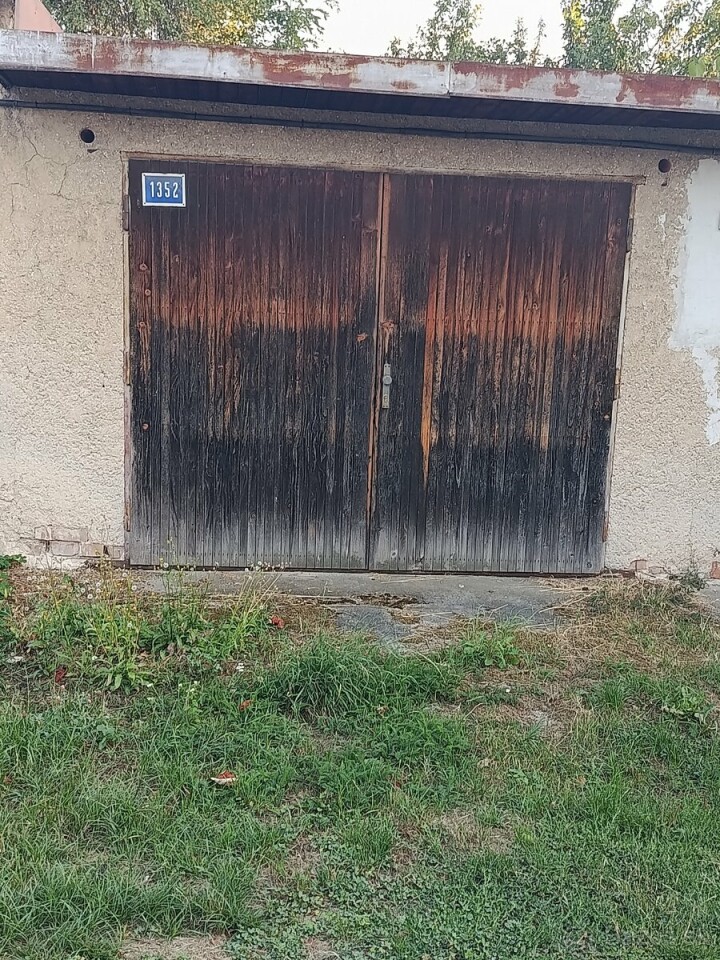 Predaj garáže v centre Zvolena na ulici A. Bernoláka