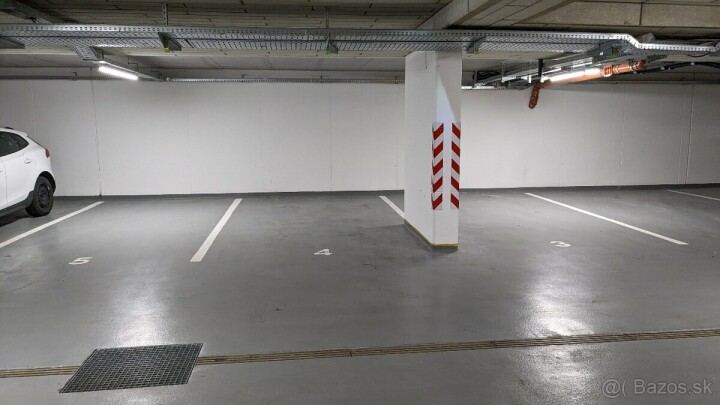 Parkovacie miesto na prenájom v podzemnej garáži projektu Kopčianka